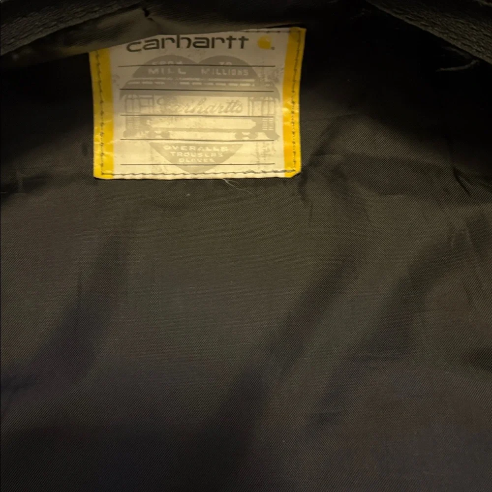 🕶️ 🪵 🕶️ • ⚫️ CARHARTT x Keep it Simple Vibes ⚫️ • 🪵 🕶️☠️
